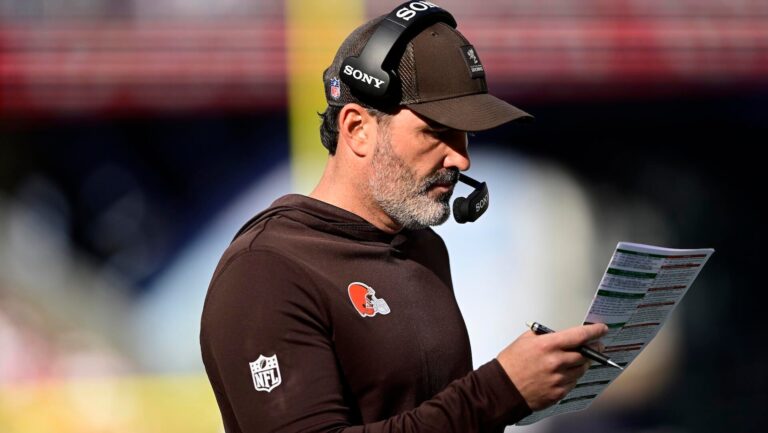 Kevin Stefanski gives up play-calling duties to Tommy Rees after Browns fall to 2-6