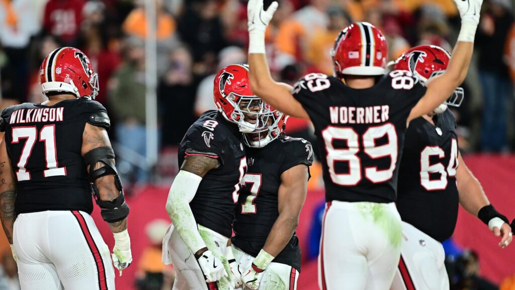 Buccaneers implode in shocking loss to Falcons: How Tampa Bay's epic fourth quarter meltdown happened