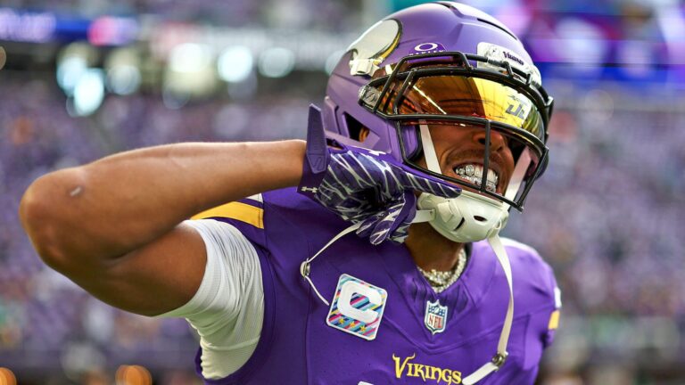 Fantasy Football Week 15 Start 'Em & Sit 'Em Wide Reciever: Keep the faith with Justin Jefferson