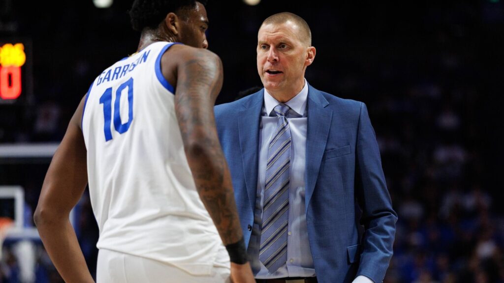 Broken clipboards, benchings and blowouts: Inside why Mark Pope and Kentucky's big-ticket roster is struggling
