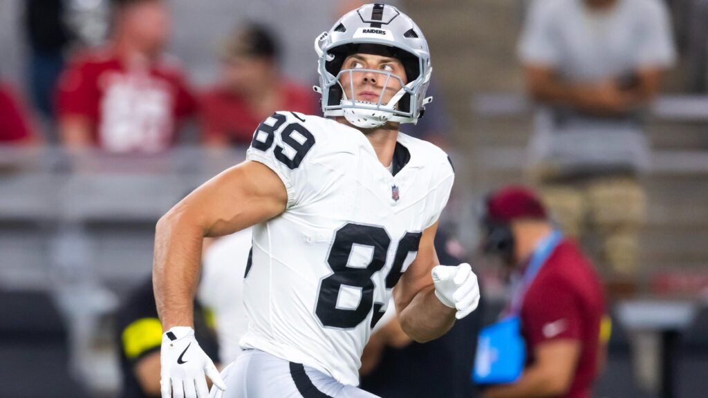 Dynasty Fantasy football tight end rankings: Tight end looks deeper than ever and the NFL Draft will help