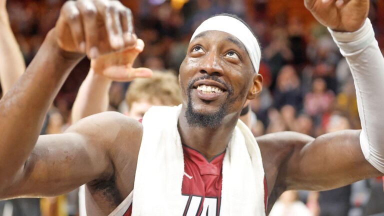 Today's top games to watch, best bets, odds: Heat continue playoff push, Thunder look to rebound, NHL and more