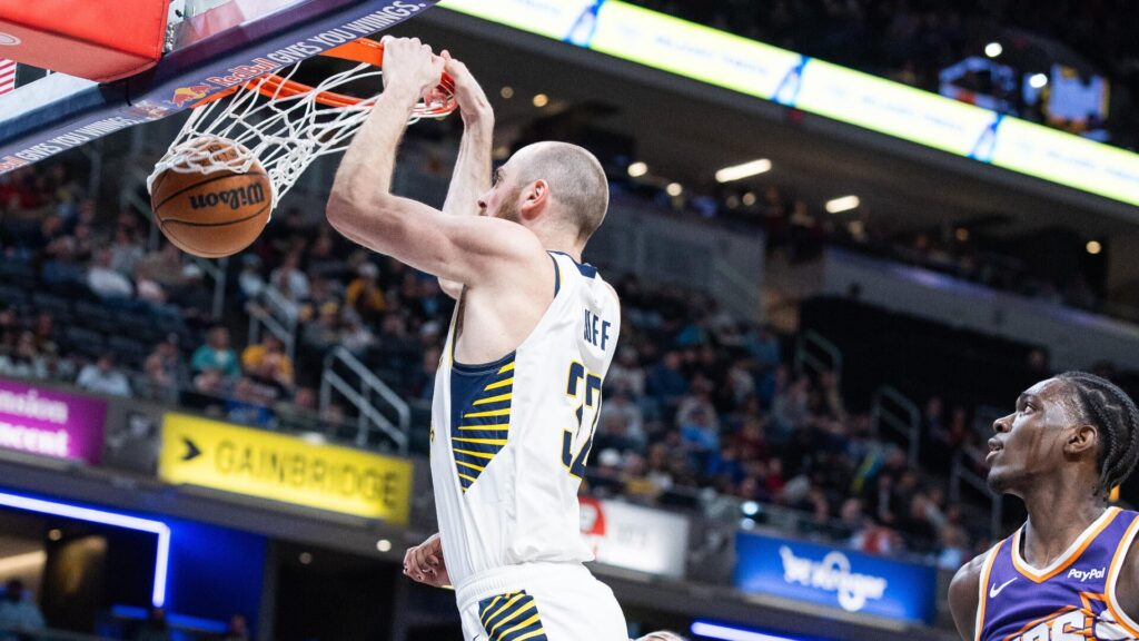 Top Fantasy basketball specialists to add: Jay Huff emerging as a must-add blocks anchor for the stretch run