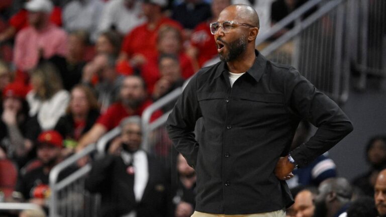 Kentucky hiring Jackson State's Mo Williams as assistant coach after son commits to Wildcats