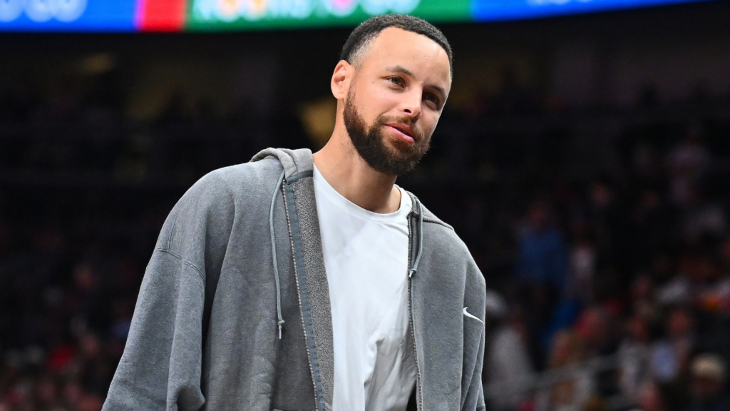The Warriors are running out of time to bring Stephen Curry back, and that's a good thing