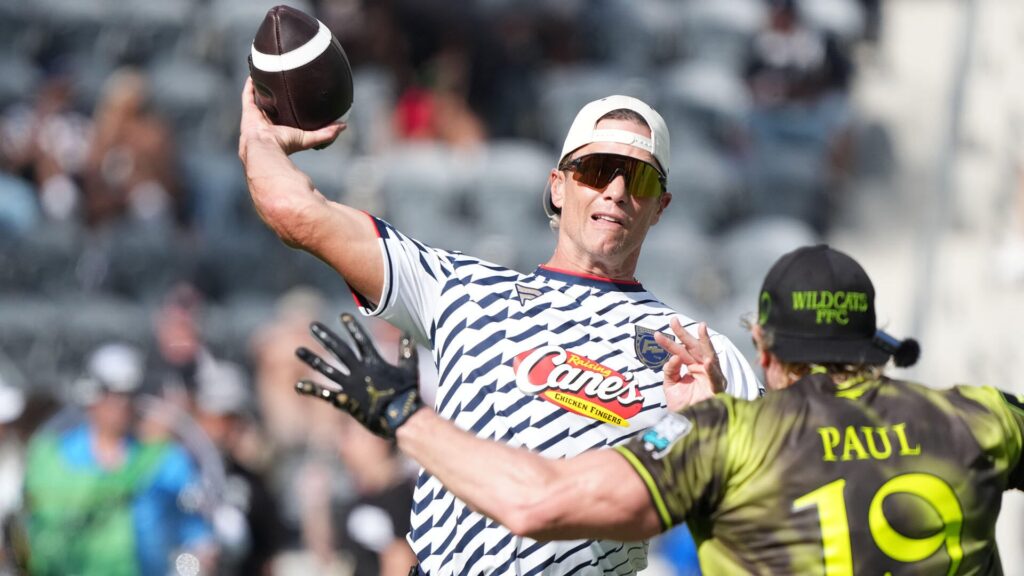 NFL announces plans to develop a professional flag football league for men and women