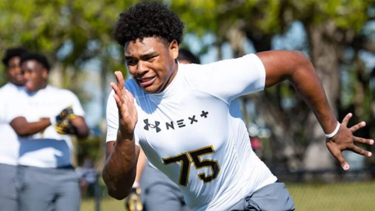 Recruit of the Week: A 300-pound limbo champion? Meet college football's next elite LT, Mark Matthews