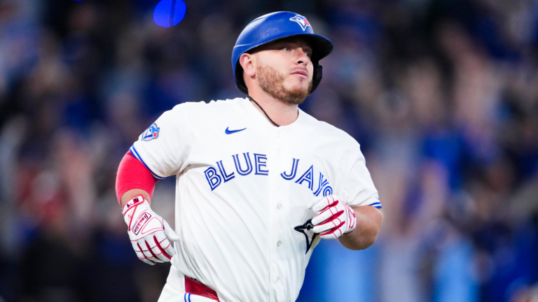 Blue Jays catcher Alejandro Kirk placed on IL with fractured thumb as injuries mount for Toronto
