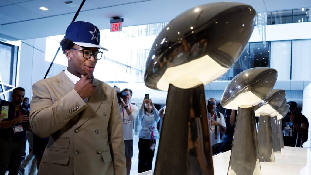 Watch out for these Super Bowl long shots: Cowboys, Giants among five teams that could shake up the title race