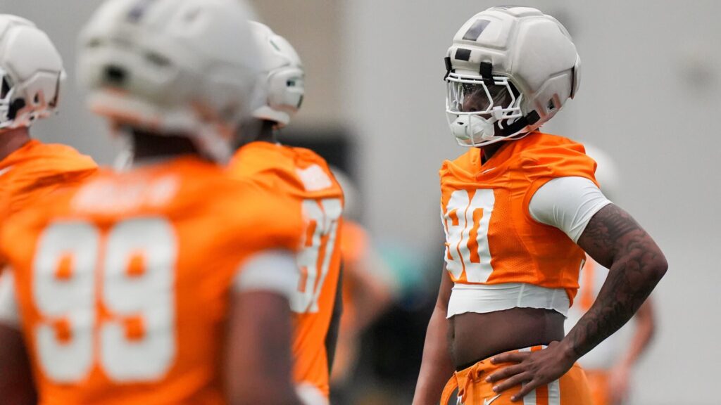 Inside Chaz Coleman's rocky Tennessee start: Big-money transfer's future remains uncertain