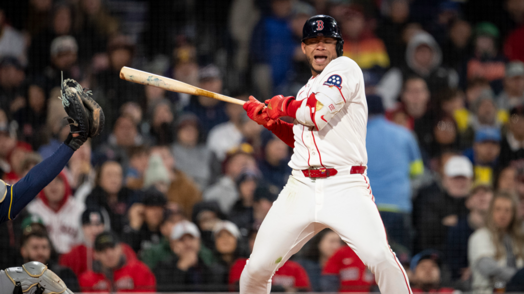 Willson Contreras lashes out at Brewers after 24th career HBP: 'I'm going to take one of them out'