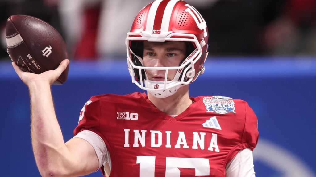 Dynasty Fantasy Football Rookie Rankings: Jeremiyah Love and Fernando Mendoza lead top tier