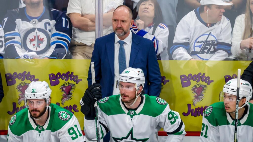 Islanders fire Patrick Roy, hire Peter DeBoer: Making sense of New York's last-second coaching change