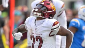 Dynasty Fantasy Football Running Back Rankings: Bhayshul Tuten and Jacory Croskey-Merritt could be risers