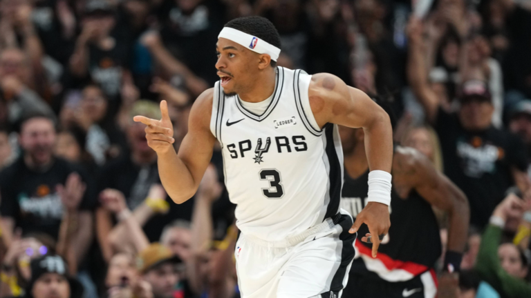 Keldon Johnson wins NBA Sixth Man of the Year after breaking Manu Ginóbili's Spurs record for bench points