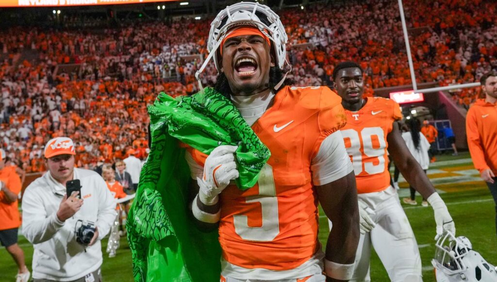 2026 NFL Draft rumors: Jermod McCoy stock sinking? Steelers trading a pass rusher?