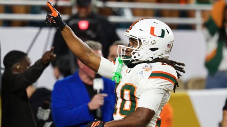 Heisman Trophy odds 2026: Jeremiah Smith, Malachi Toney top list among non-quarterbacks