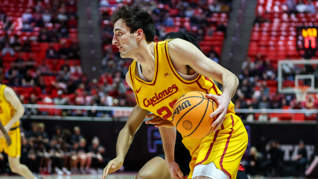 Dribble Handoff: The missing piece that Kentucky, BYU and others need in college basketball transfer portal