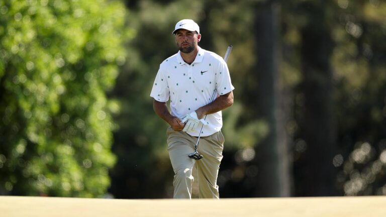 Scottie Scheffler charges into contention with career-low Masters round after early struggles