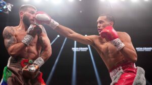 David Benavidez vs. Gilberto Ramirez odds, prediction: Picks for May 2 fight from proven boxing expert