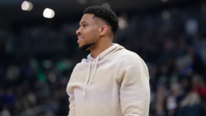 Giannis Antetokounmpo reportedly wants to stay in East: Which teams make most sense for Bucks star?