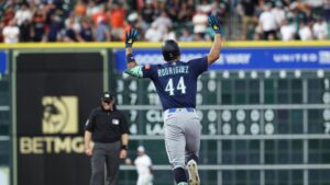 Free MLB home run picks, odds, predictions for May 12: Julio Rodriguez among top HR prop bets on Tuesday