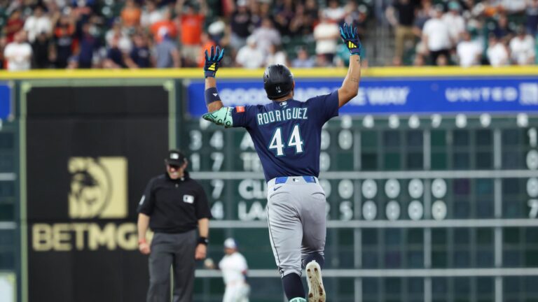 Free MLB home run picks, odds, predictions for May 12: Julio Rodriguez among top HR prop bets on Tuesday