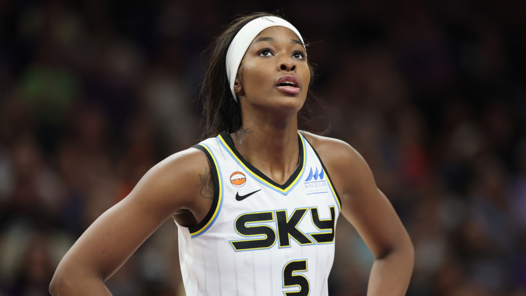 Sky forward Rickea Jackson out for season after tearing left ACL: How it happened, what it means for Chicago