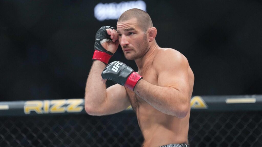 UFC 328 odds, lines, predictions, time: Khamzat Chimaev vs. Sean Strickland picks from elite MMA expert