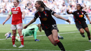 OL Lyonnes advance to Womens Champions League final, eliminate Arsenal in semifinal round