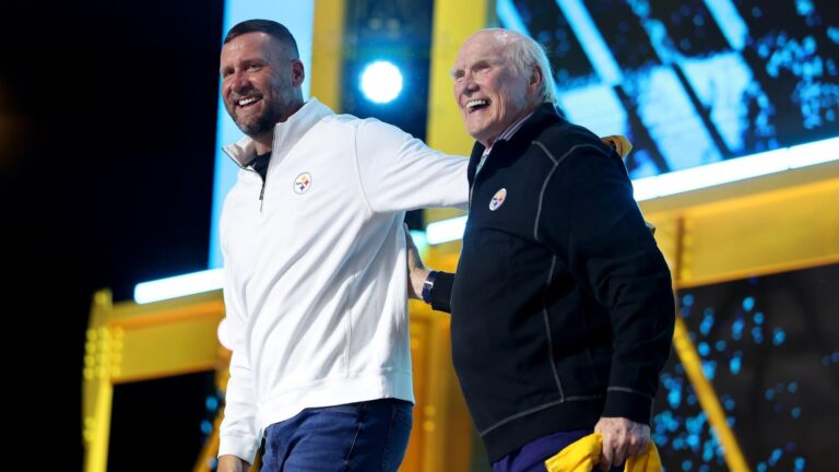 Ranking the 25 greatest players in Steelers history: Terry Bradshaw, Ben Roethlisberger among the legends