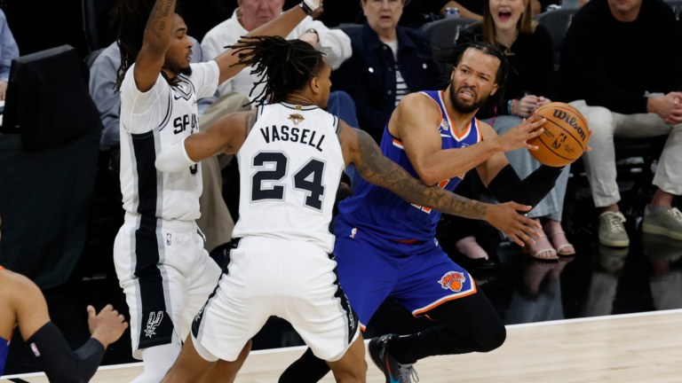Knicks vs. Spurs Game 5 predictions, odds: Expert picks as New York tries to clinch title