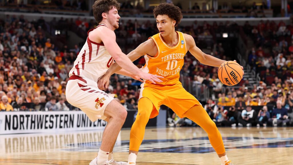 2026 NBA Mock Draft: Nets bet big on Nate Ament at No. 6; Keaton Wagler slides down board