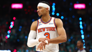Josh Hart helps Knicks steal Game 1 of NBA Finals with gutsy performance only he could produce