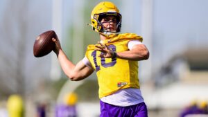 Sam Leavitt injury update: Lane Kiffin says LSU QB 'full strength' ahead of Tigers' 2026 CFP push