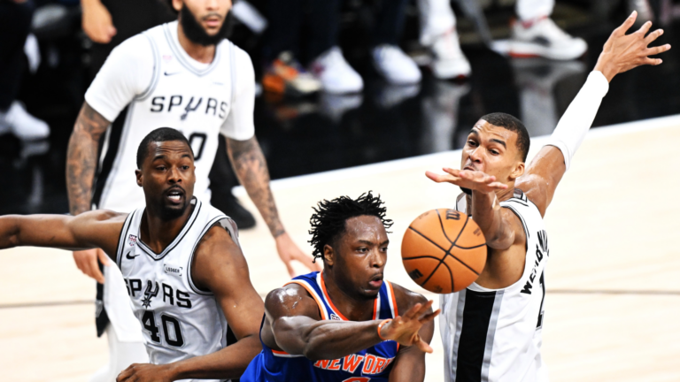 Knicks vs. Spurs Game 3 odds, prediction: NBA Finals pick as New York looks for dominant 3-0 series lead
