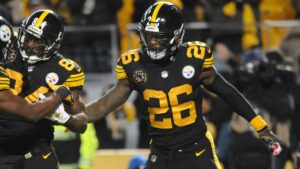 Former Steelers star Le'Veon Bell arrested in Ohio on warrant tied to child support case