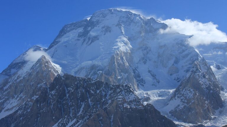 Search Parties Begin to Recover Bodies Following the Broad Peak Avalanche