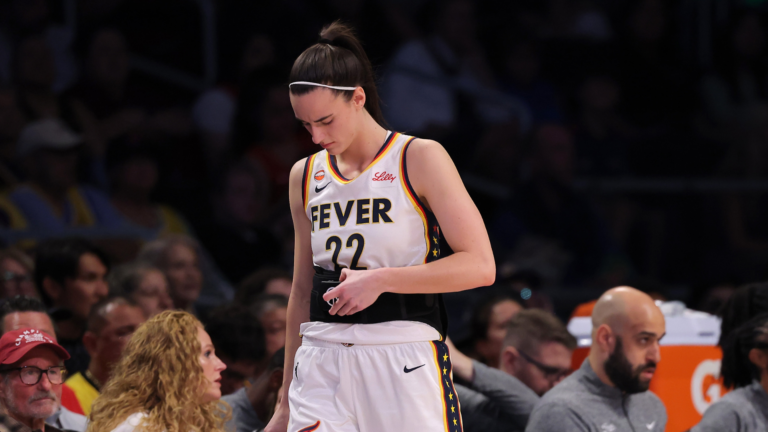 Caitlin Clark struggles in return from back injury, calls out Fever's short substitution patterns
