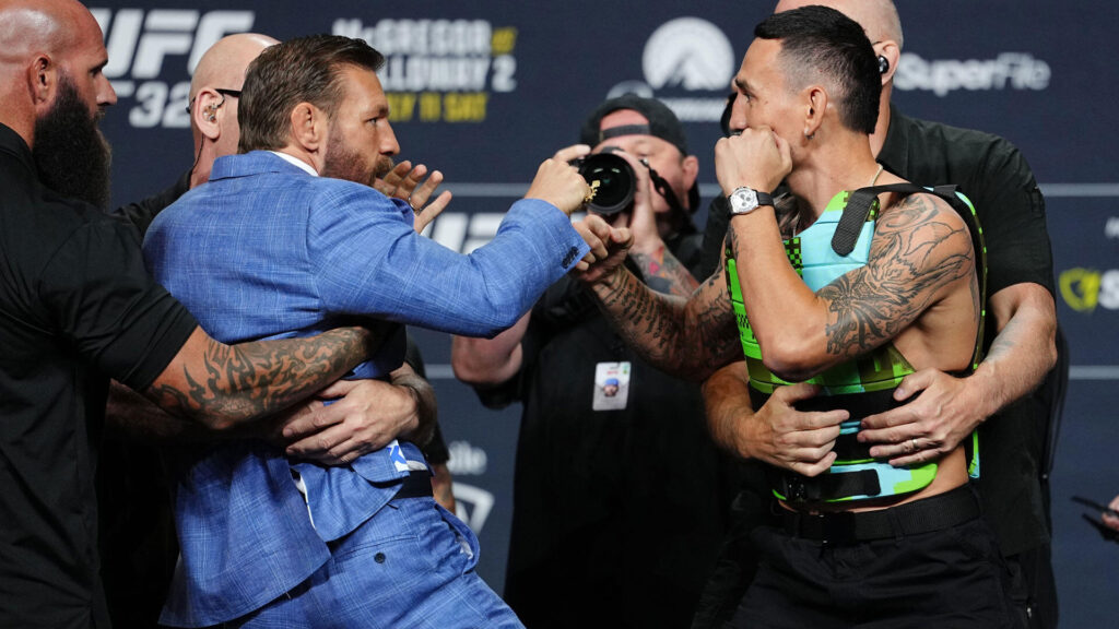UFC 329 fight card predictions: Expert picks, odds for Conor McGregor vs. Max Holloway in Las Vegas