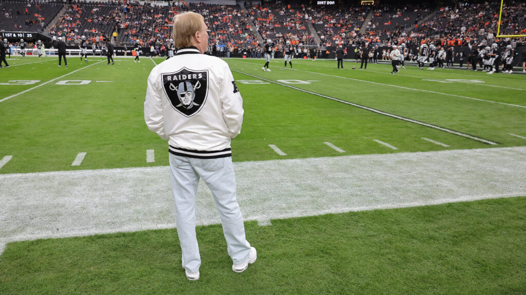 NFL players' push for natural grass fields hits roadblock as league disputes injury concerns