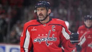 Alex Ovechkin re-signs with Capitals: NHL's all-time goals leader back for one year, $4.25 million
