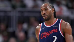 Why Kawhi Leonard's reunion with Raptors could fall through; Kylian Mbappé injury update after World Cup win