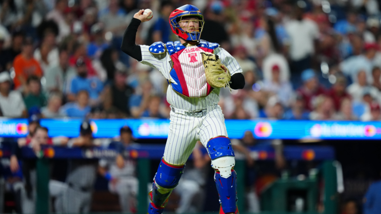 MLB rumors: Yankees eyeing All-Star catcher; Braves focused on offense; Nationals slugger available?