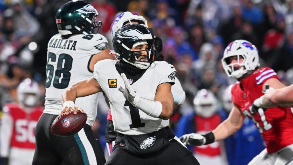 Dynasty Fantasy football superflex startup mock draft: Don't be afraid to stockpile quarterbacks early