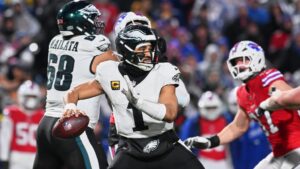 Dynasty Fantasy football superflex startup mock draft: Don't be afraid to stockpile quarterbacks early