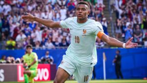 2026 World Cup odds: Lionel Messi, Kylian Mbappe may be on Golden Boot collision course entering semifinals