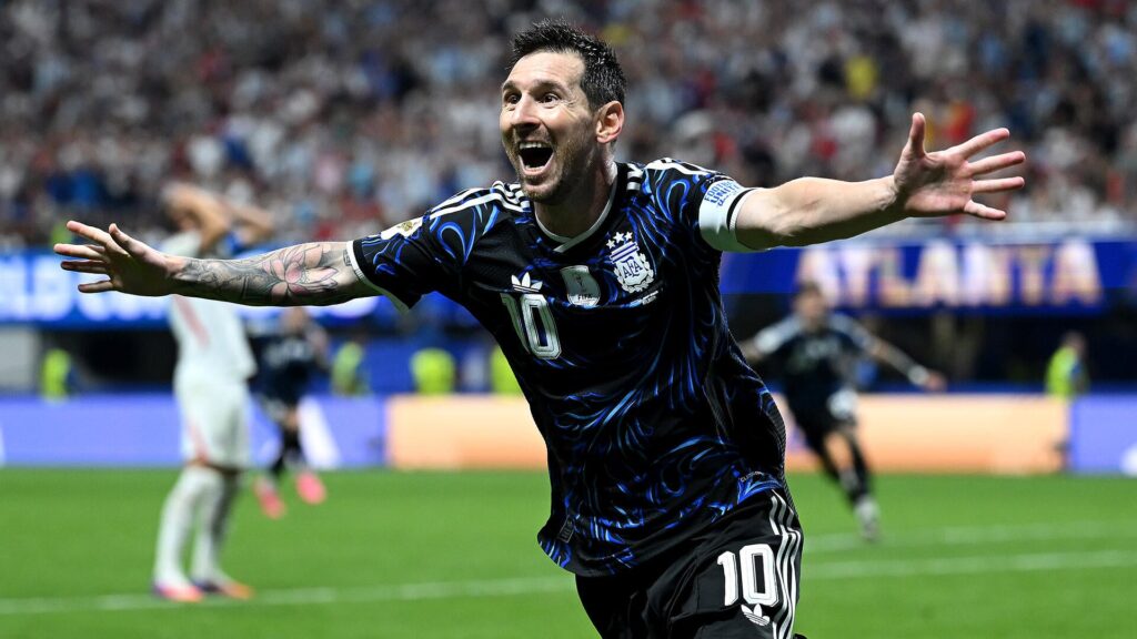 Argentina return to World Cup final after stunning comeback | Open Championship in full swing