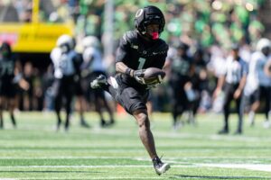 College football's top 10 pass-catching units: Oregon, Miami bolstered by elite WR, TE talent