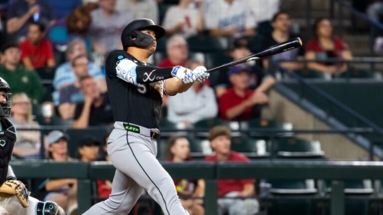 Today's top games to watch, best bets, odds: White Sox vs. Rangers, Dodgers vs. Phillies and more